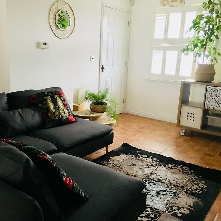 Damelzas Cottage ชาร์ลสทาวน์ ภายนอก รูปภาพ