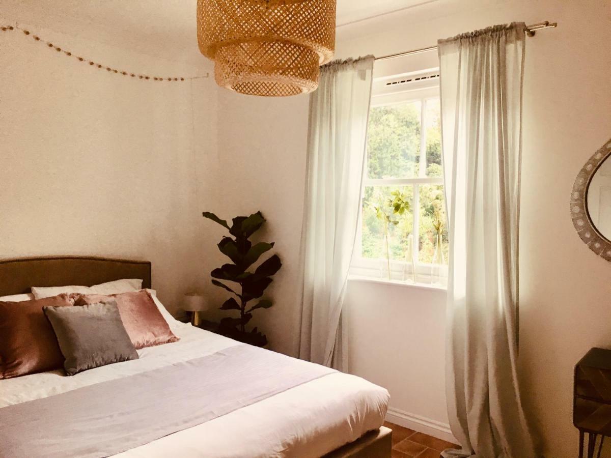 Damelzas Cottage ชาร์ลสทาวน์ ภายนอก รูปภาพ